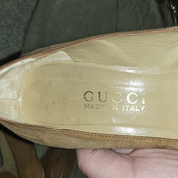 Gucci Woman's Bamboo Low Heel Pumps - Picture 16 of 16